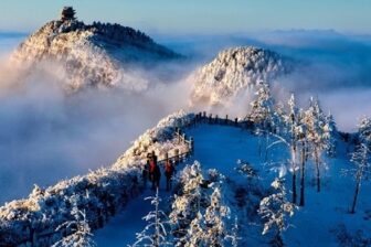 Emei Shan Mountain - 峨眉山
